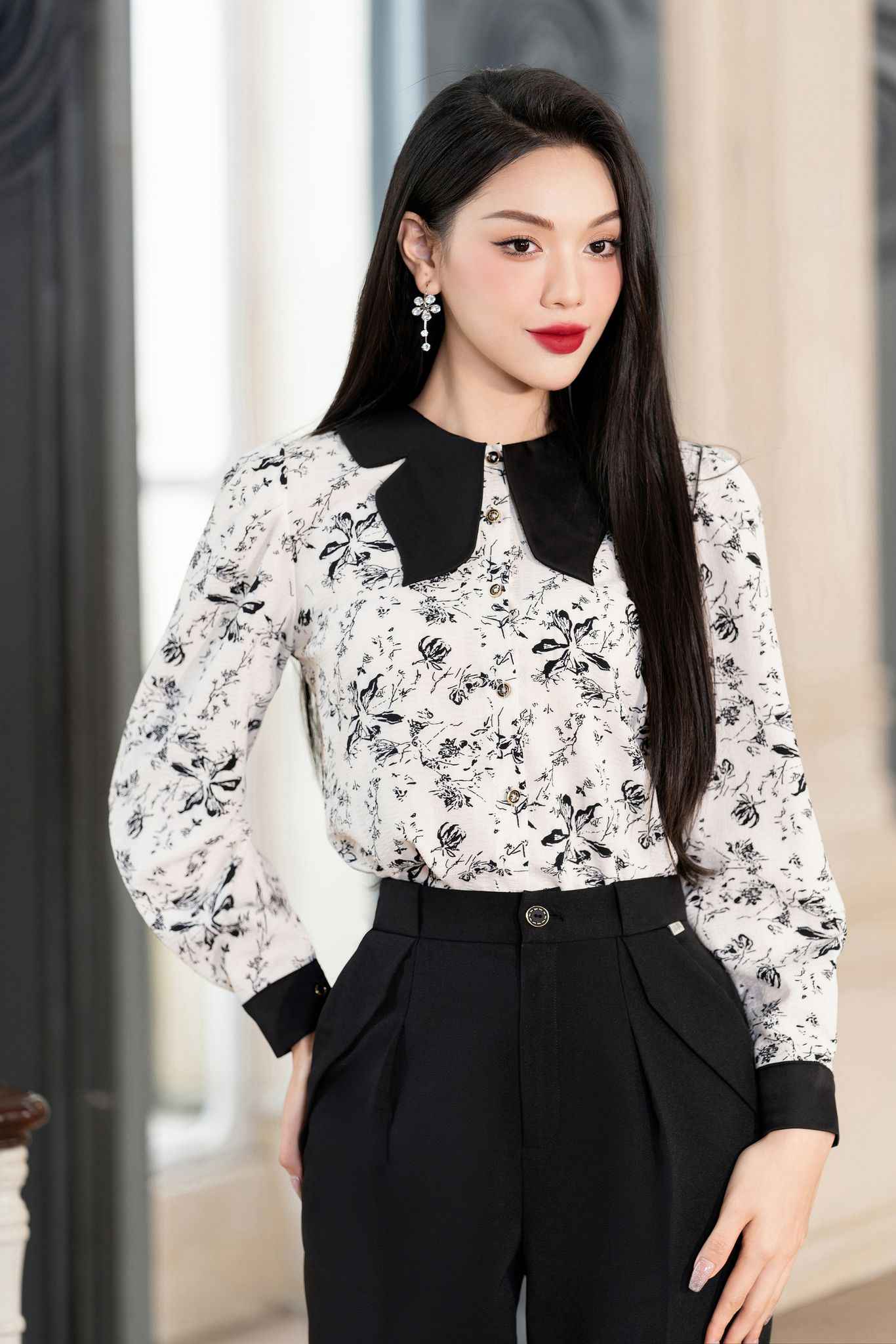 10 mẫu áo sơ mi mùa thu đẹp miễn chê cho nữ công sở U30